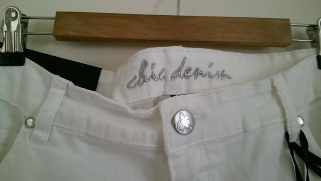 white trousers size 20